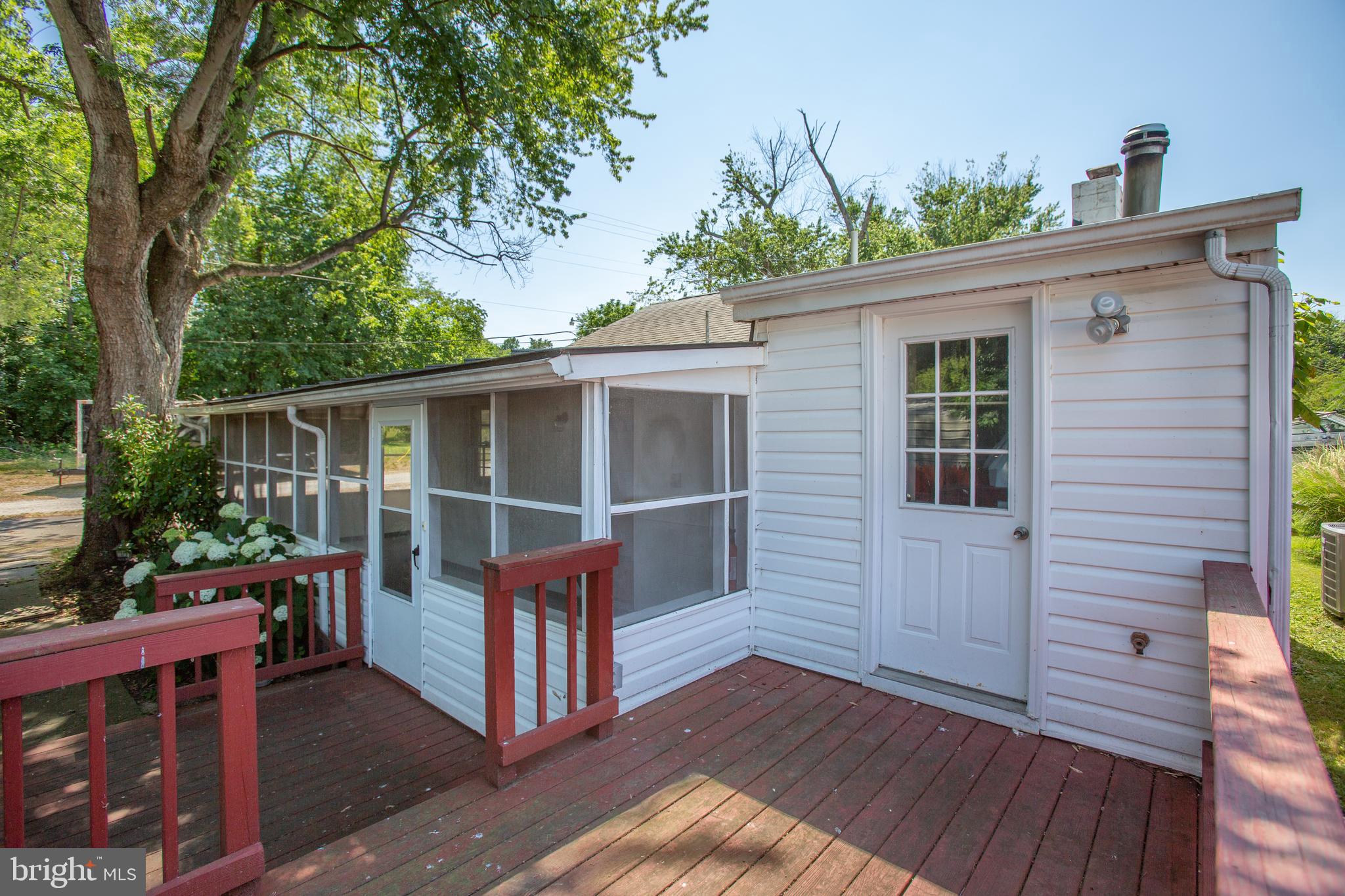 FAIRVIEW  BEACH - Residential