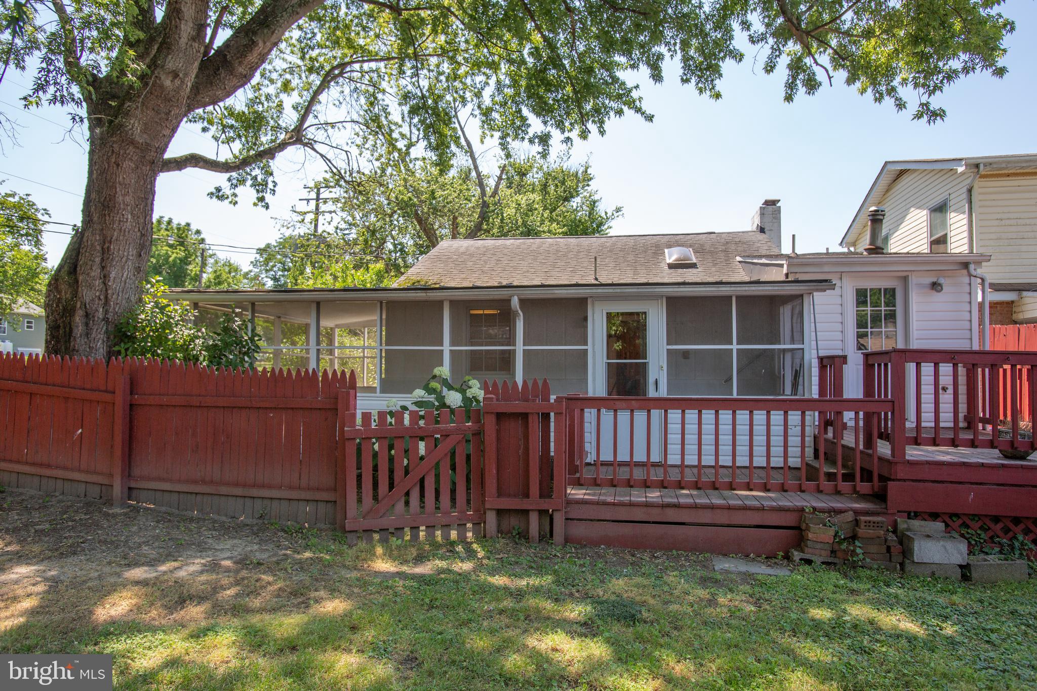 FAIRVIEW  BEACH - Residential