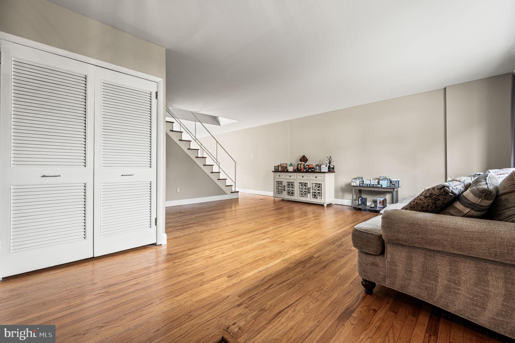 13043 WORTHINGTON ROAD