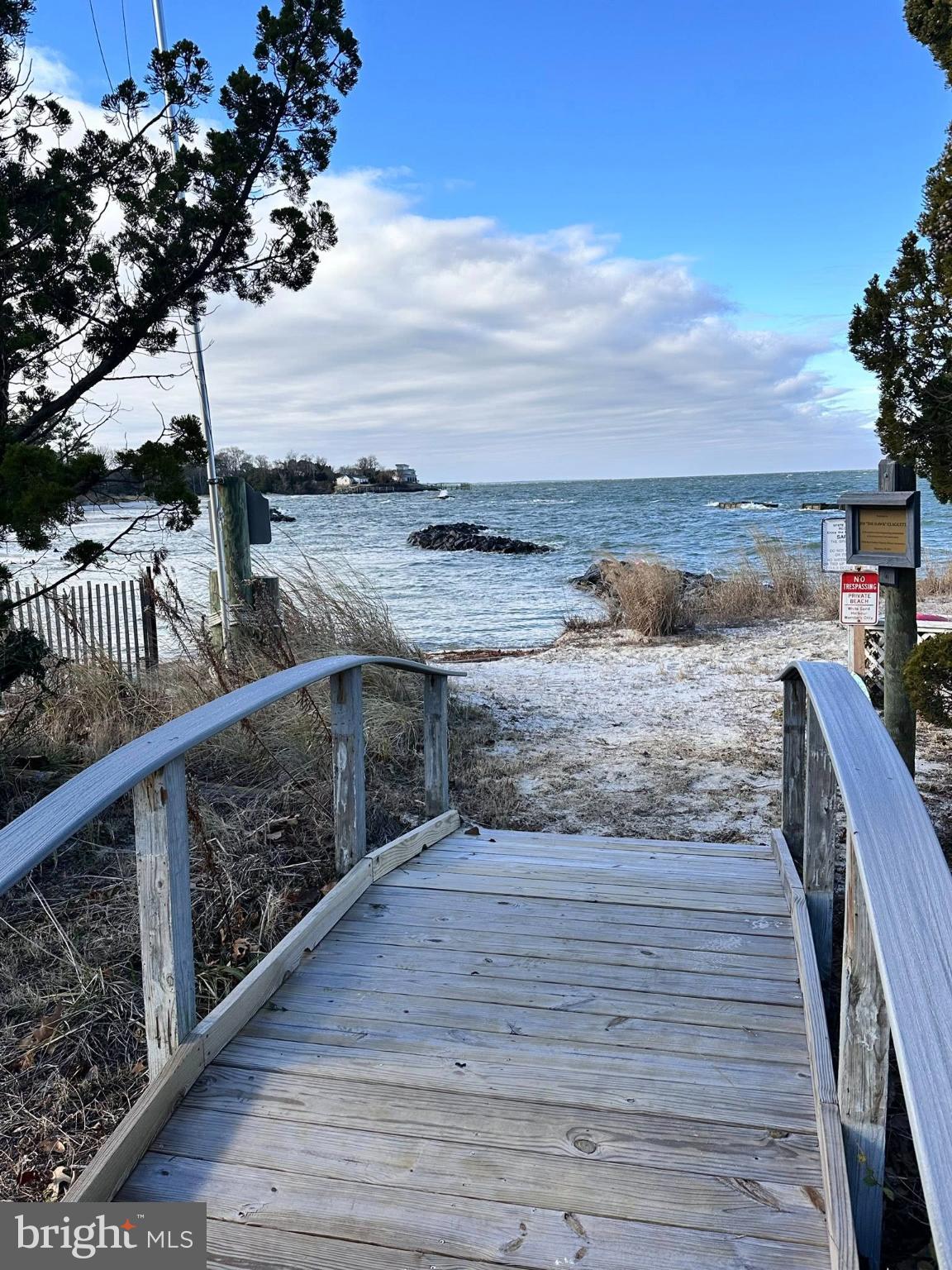 WHITE SAND HARBOUR - Land