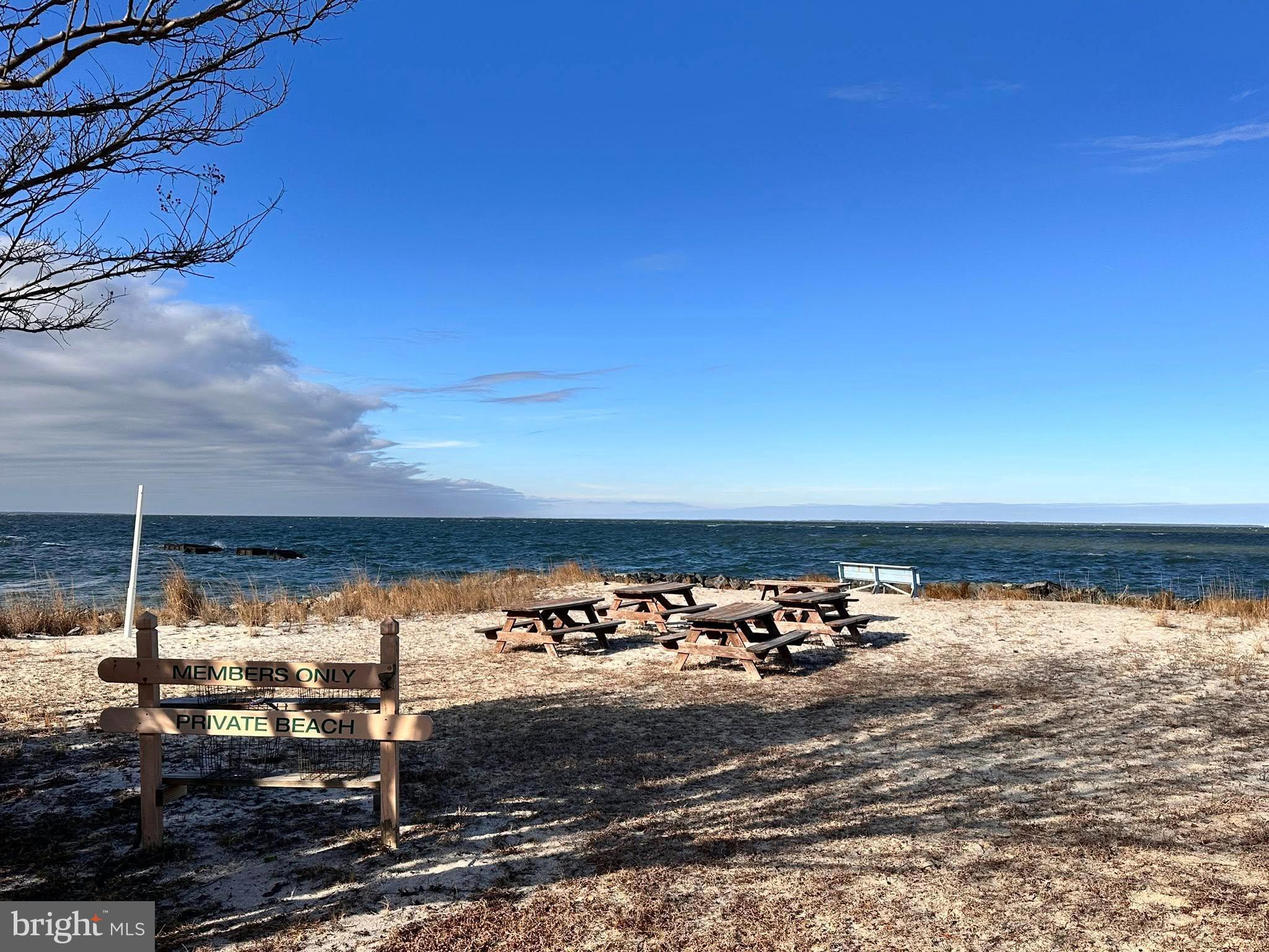 WHITE SAND HARBOUR - Land