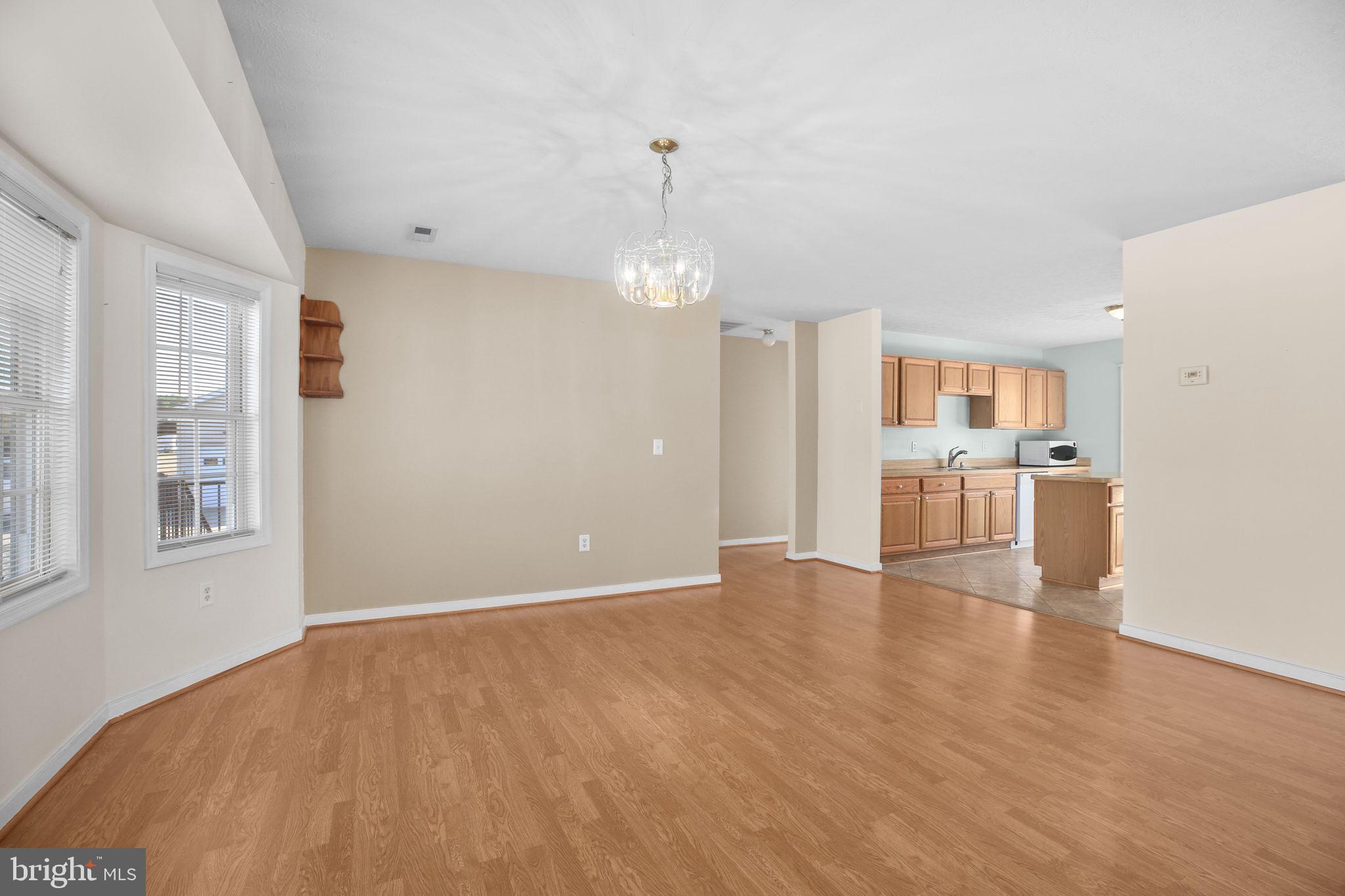 DEEPWOOD ESTATES - Residential