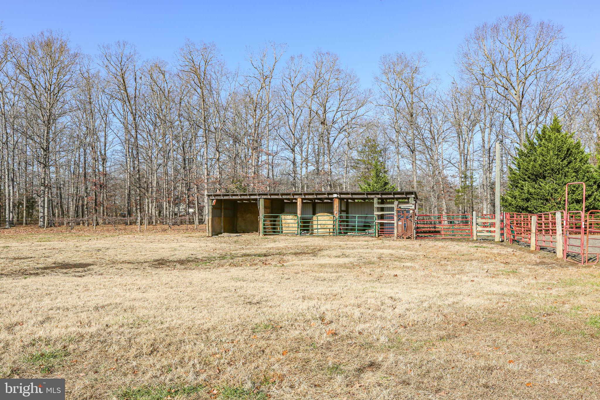 DEEPWOOD ESTATES - Residential