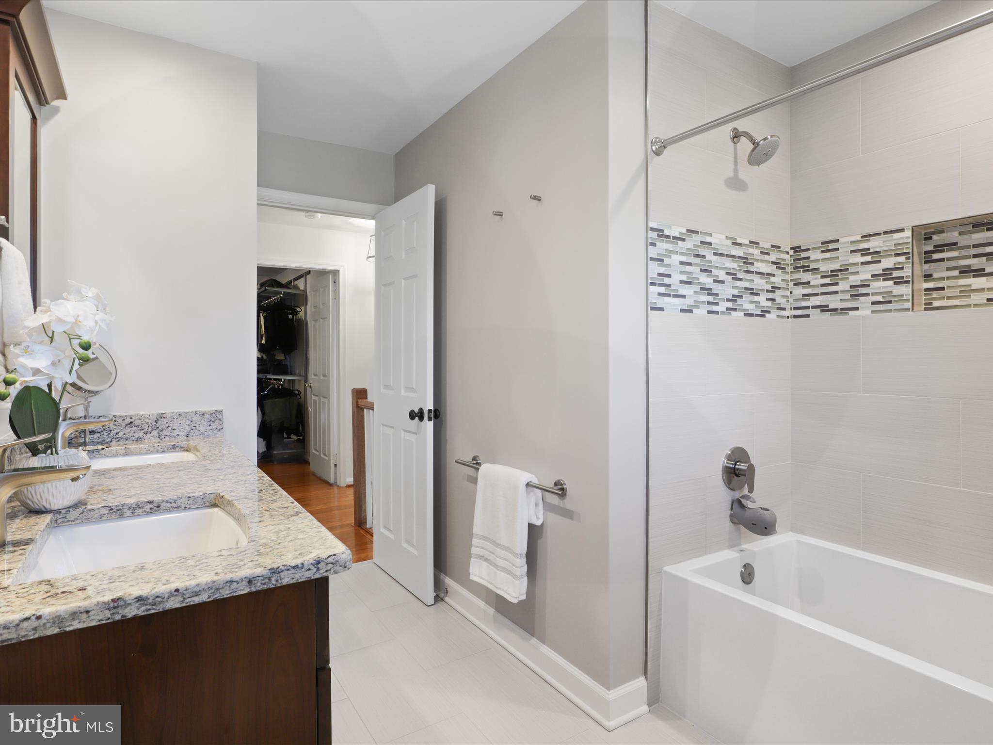 WOLFTRAP MEADOWS - Residential