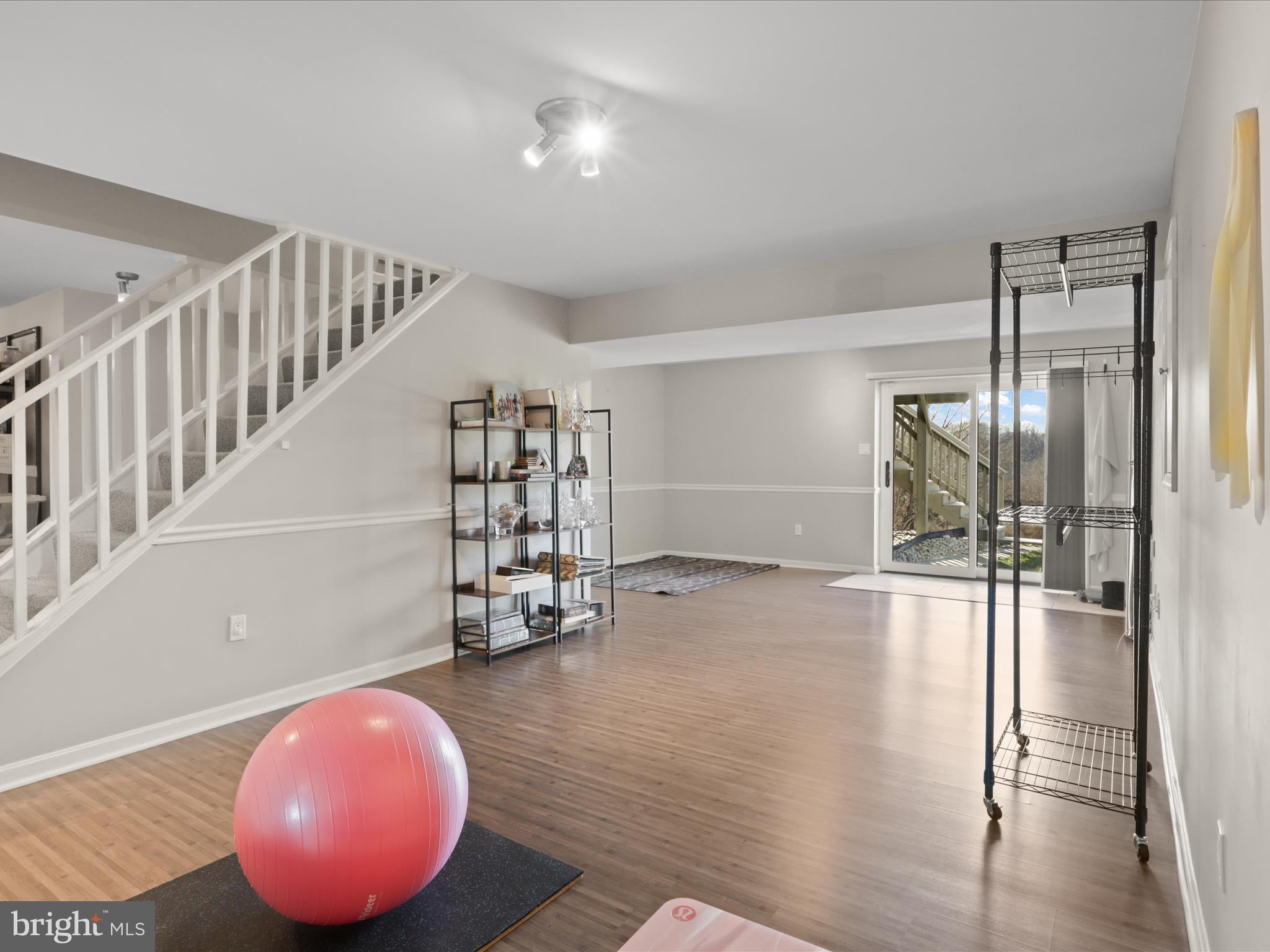 WOLFTRAP MEADOWS - Residential