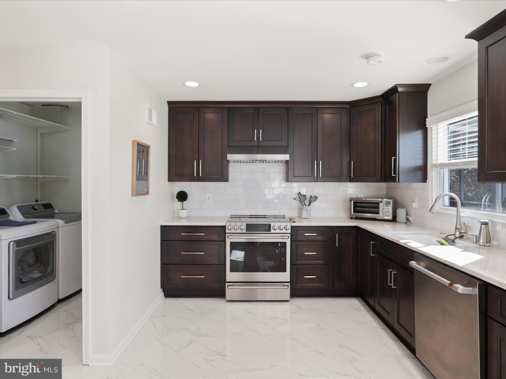 WOLFTRAP MEADOWS - Residential