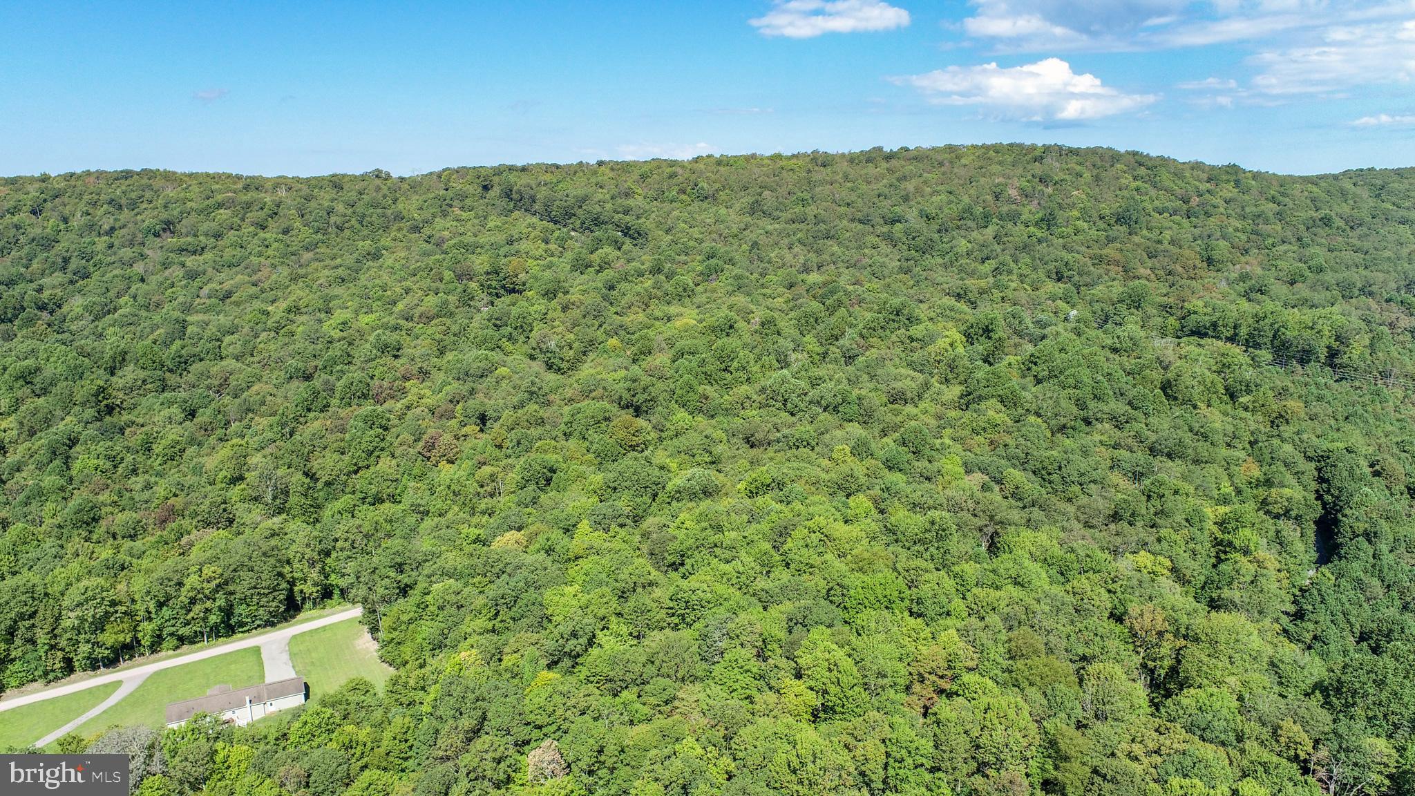 WINDING RIDGE - Land