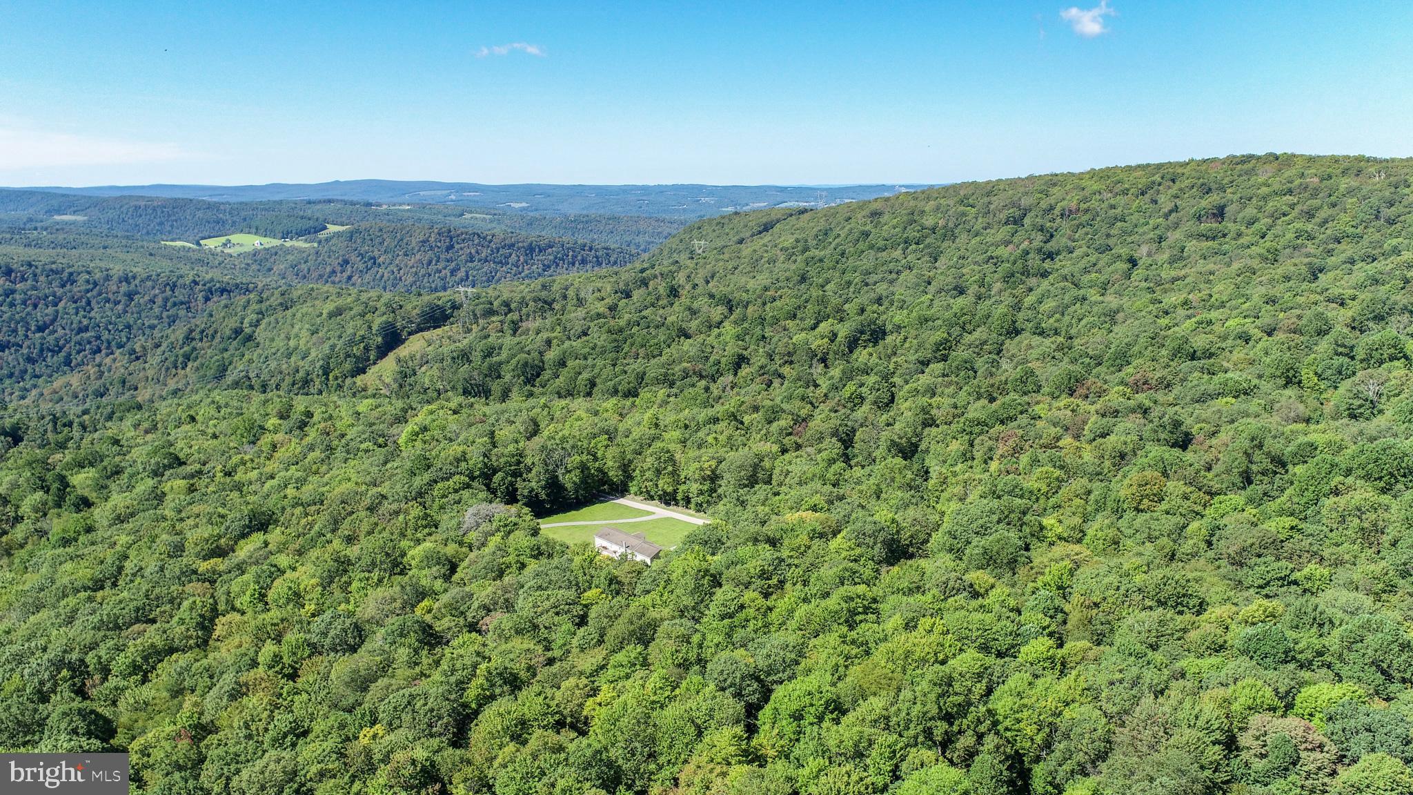 WINDING RIDGE - Land