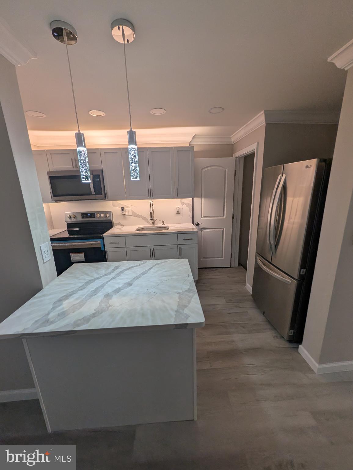 PARKSIDE - Residential