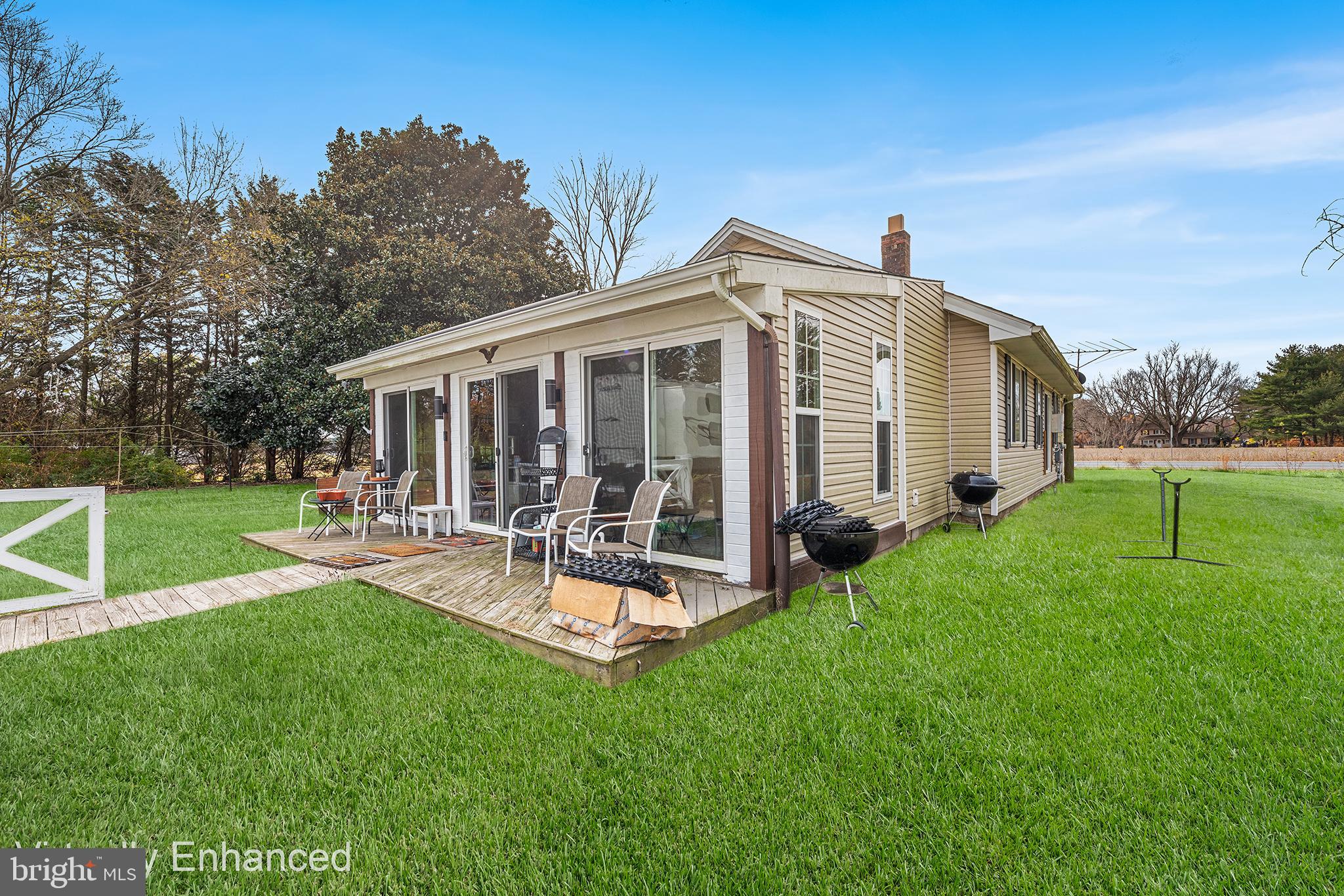 1402 SANDY ACRES DRIVE