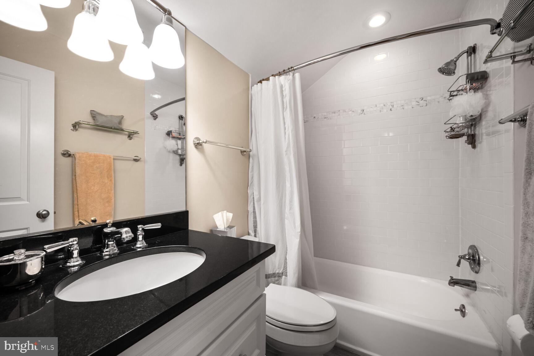 BRADLEY HILLS - Residential