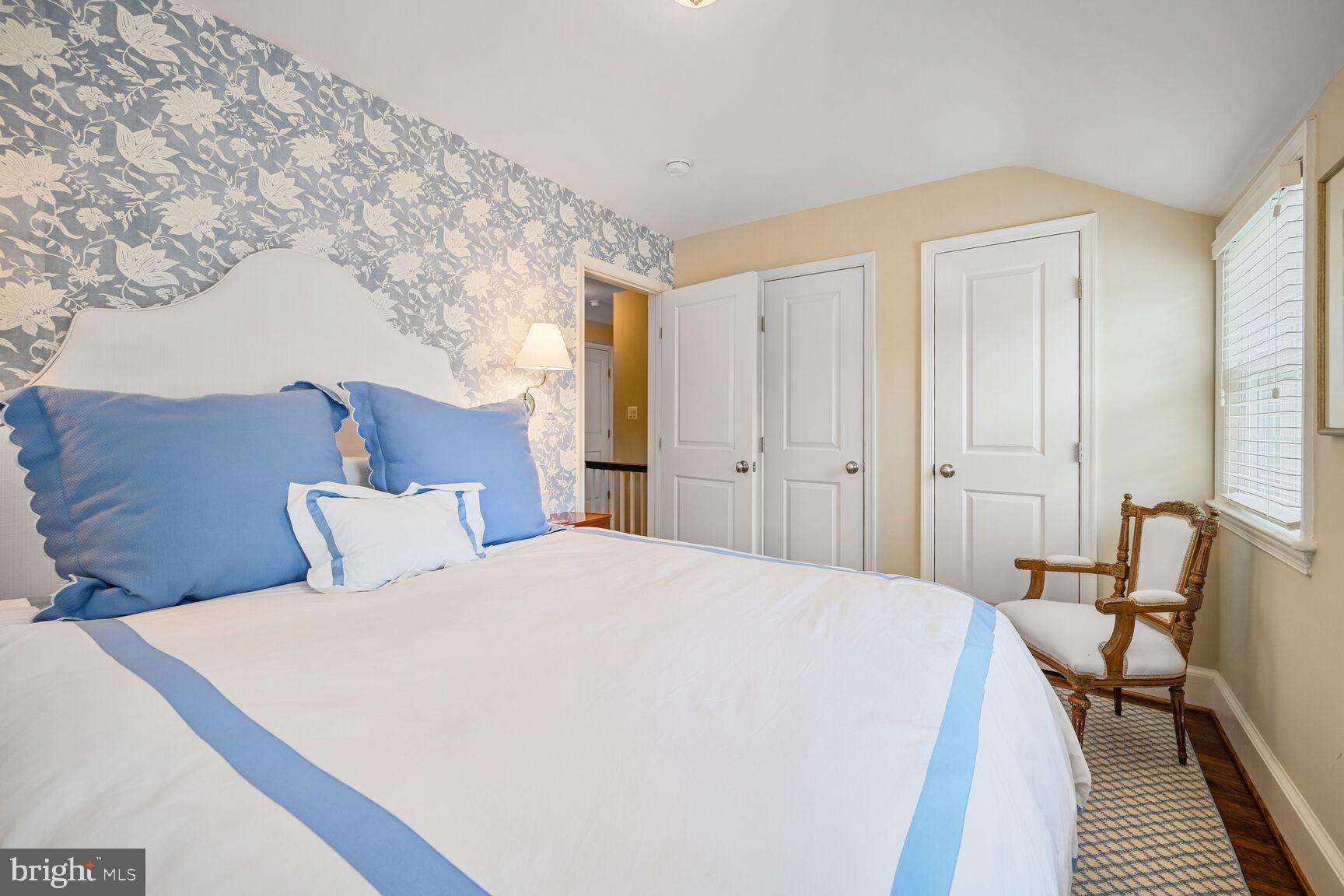 BRADLEY HILLS - Residential