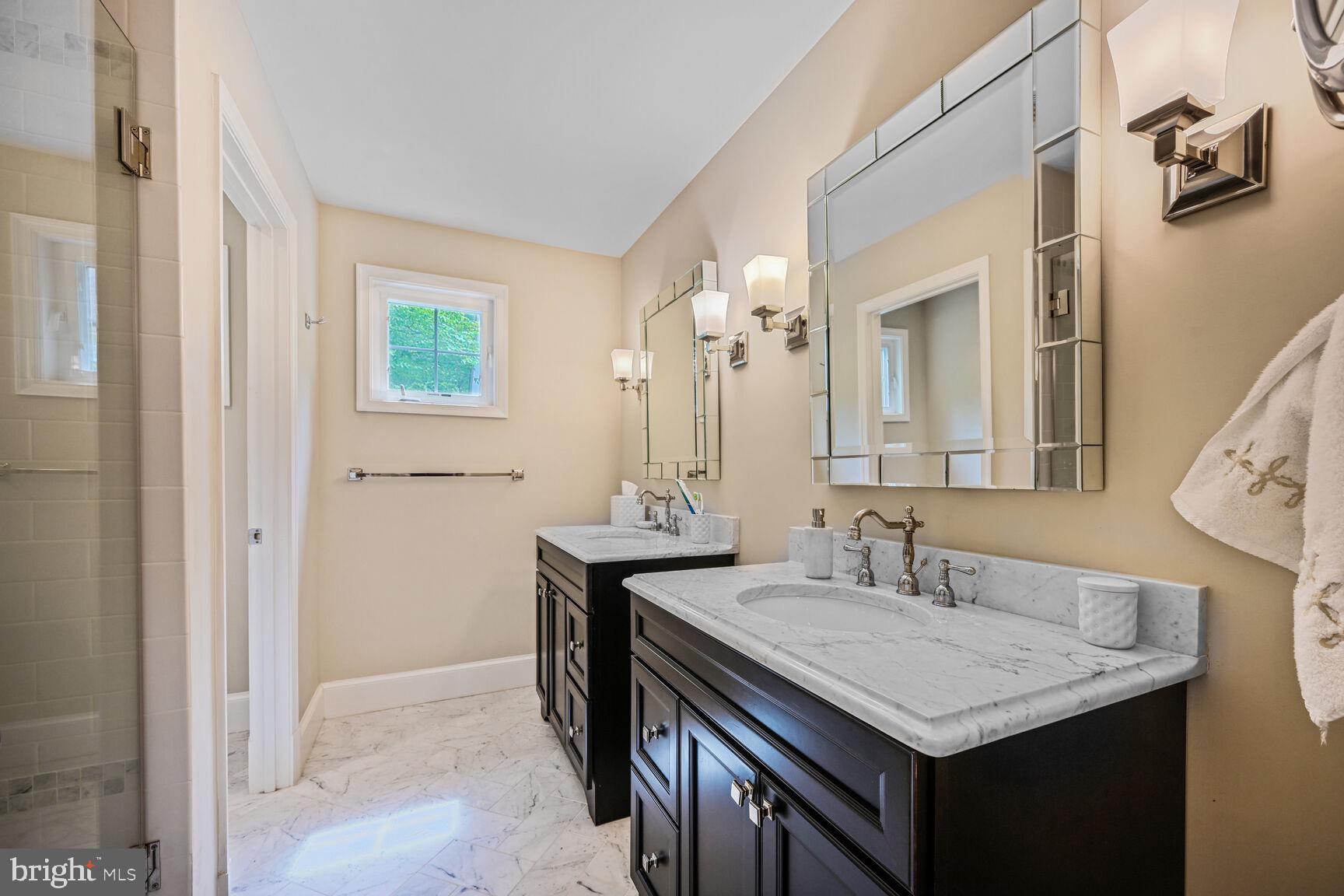 BRADLEY HILLS - Residential