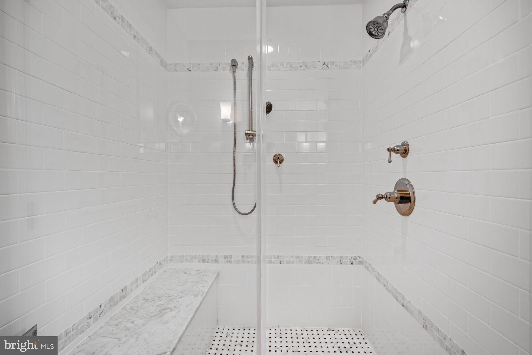 BRADLEY HILLS - Residential