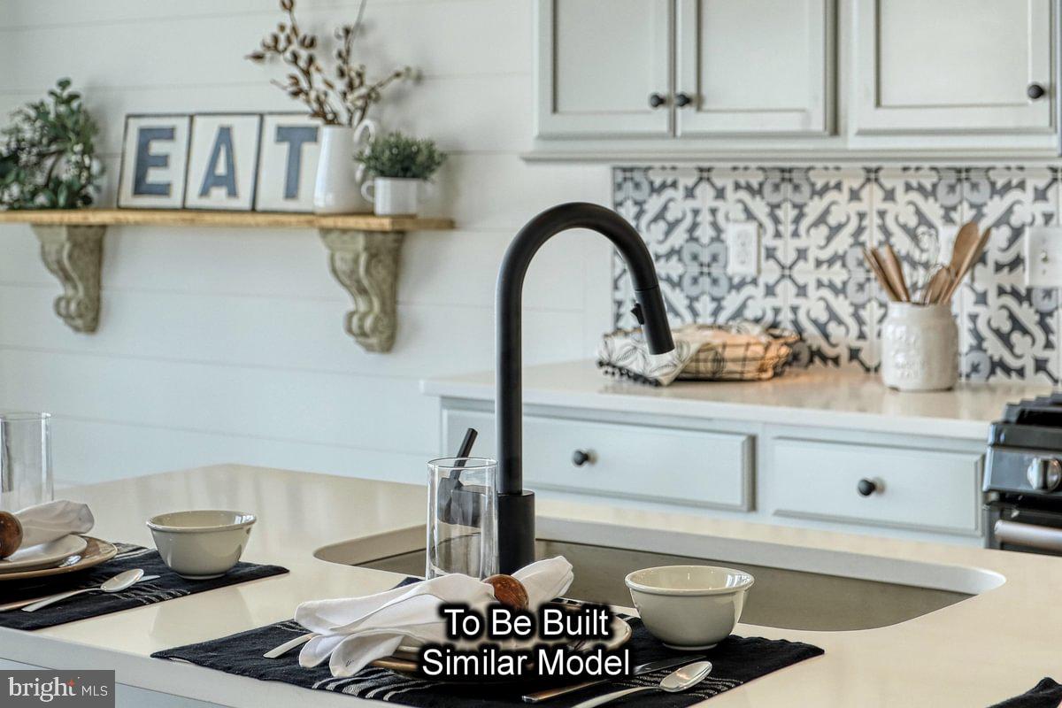 STONE MILL ESTATES - Residential