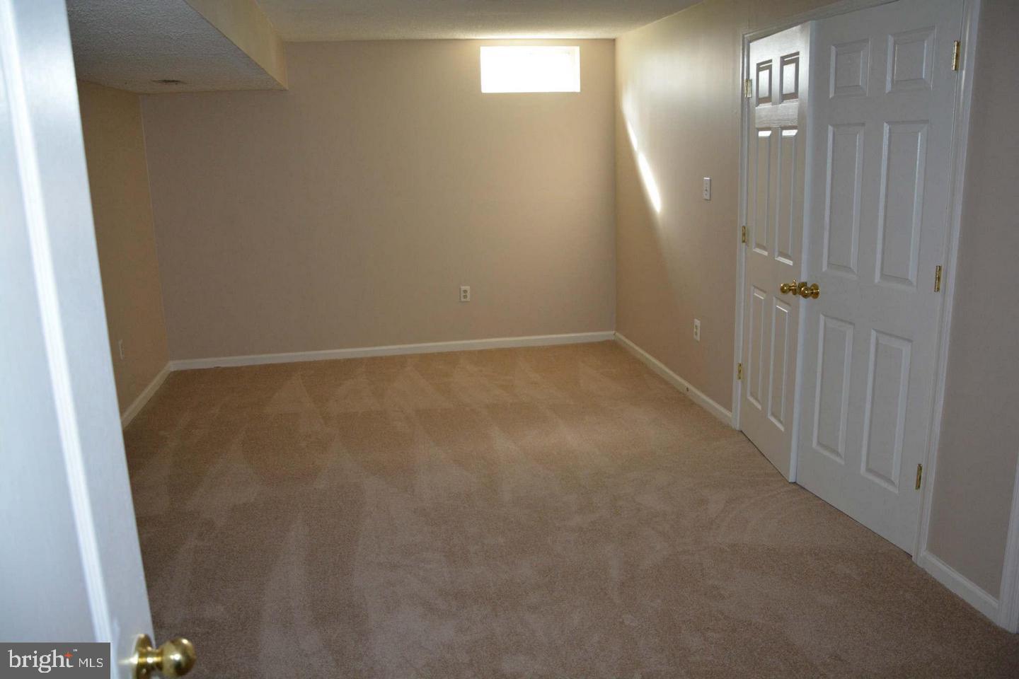 SADDLEBROOK WEST - Residential Lease