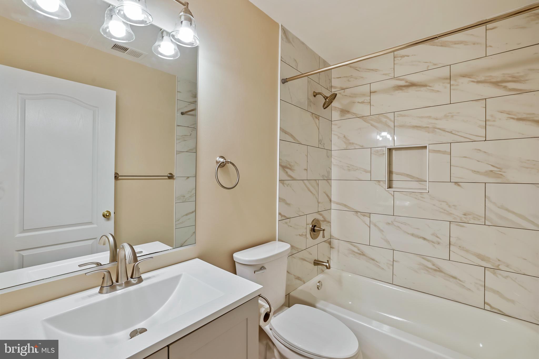 SADDLEBROOK WEST - Residential Lease