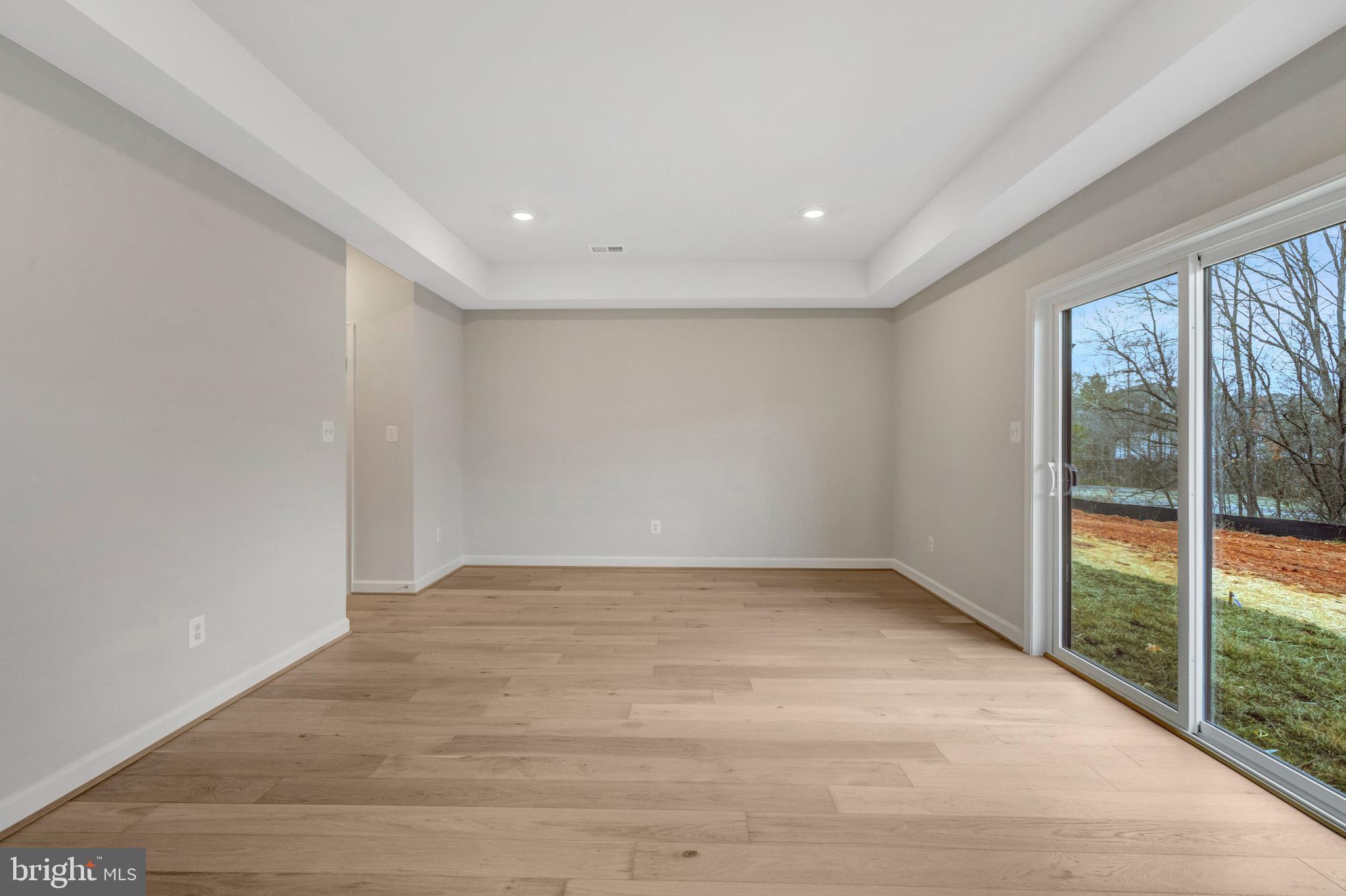 ENCLAVE AT FAIR LAKES - Residential