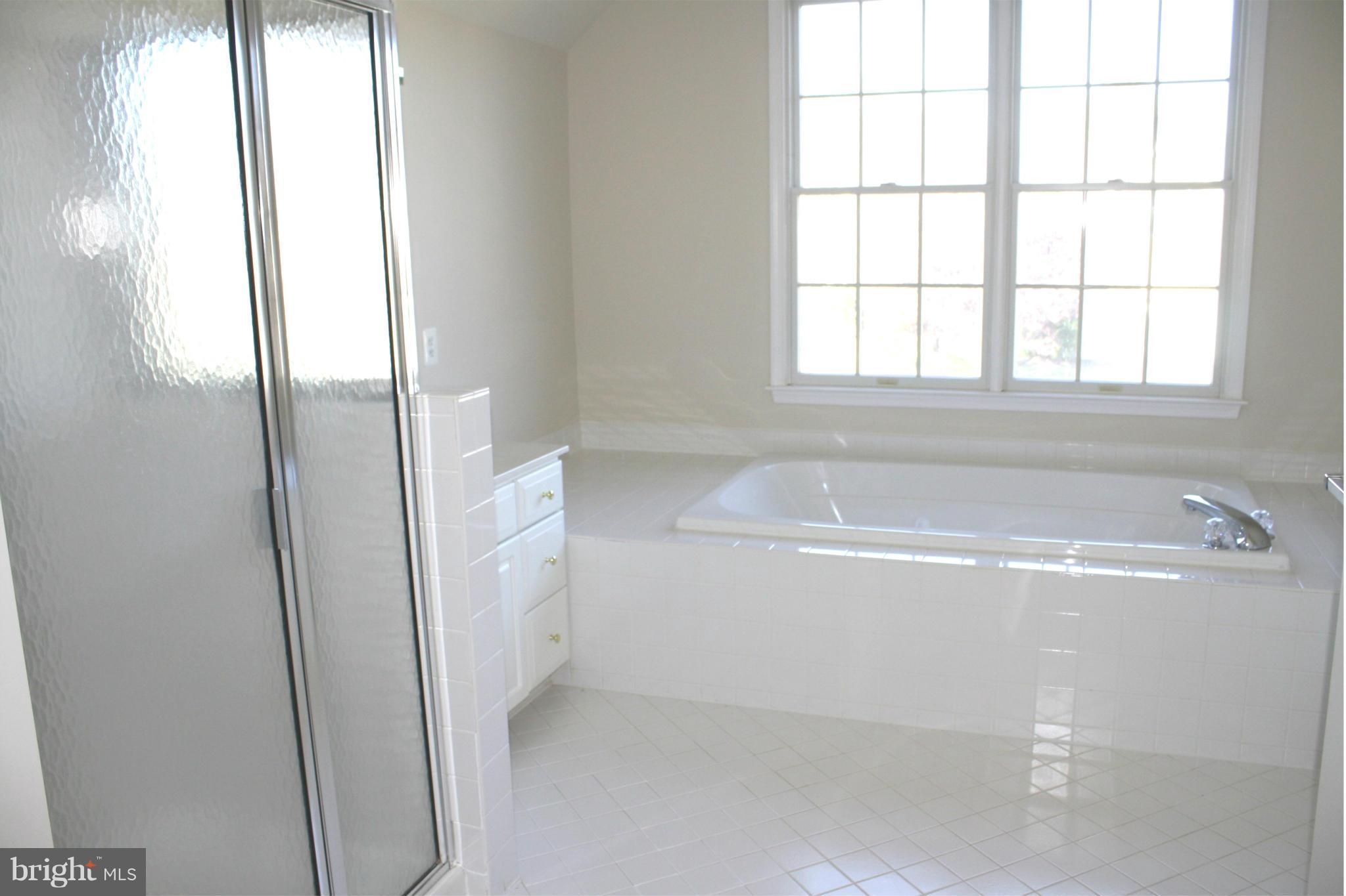 CRIPPENS CORNER - Residential Lease