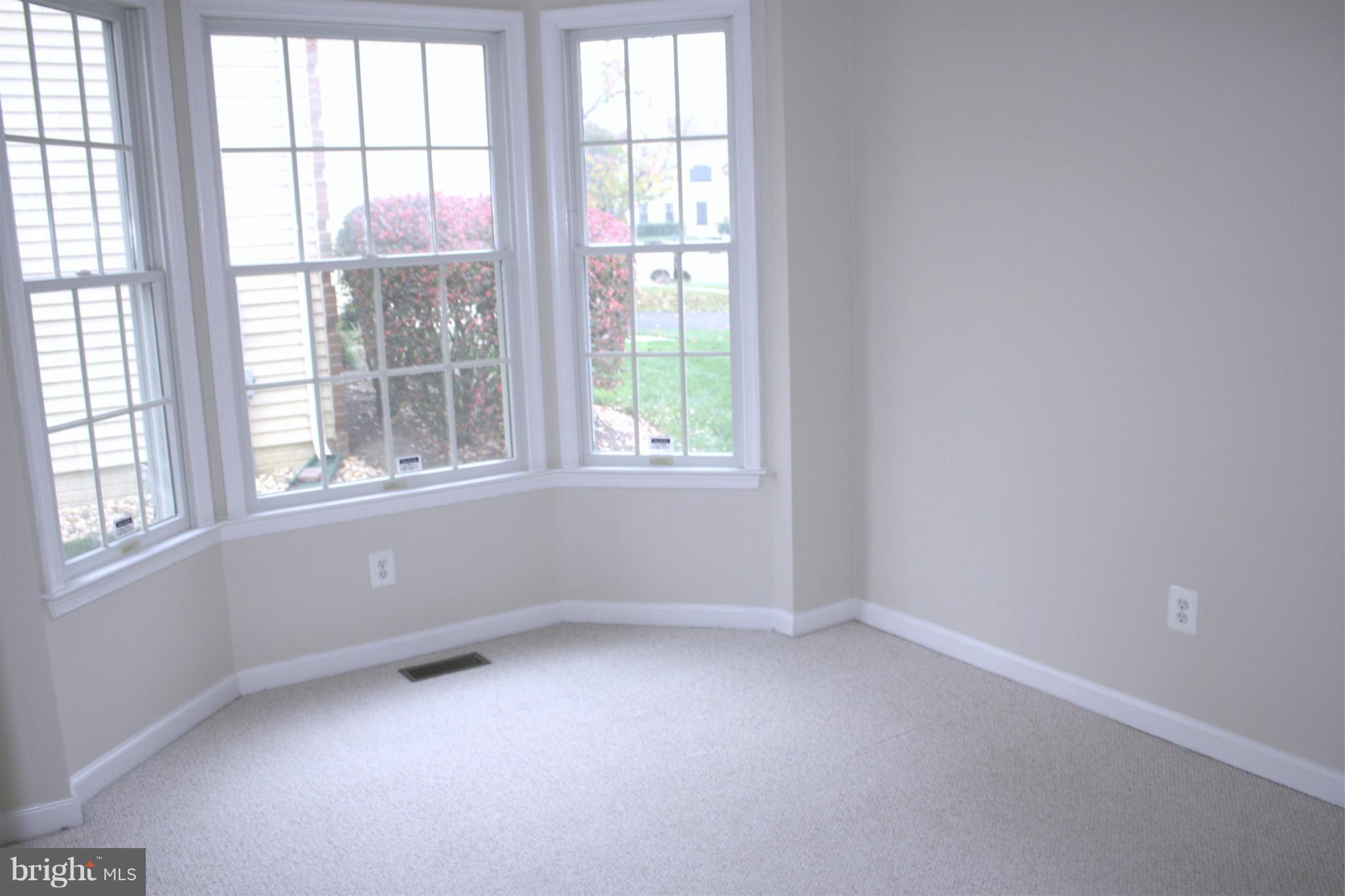 CRIPPENS CORNER - Residential Lease