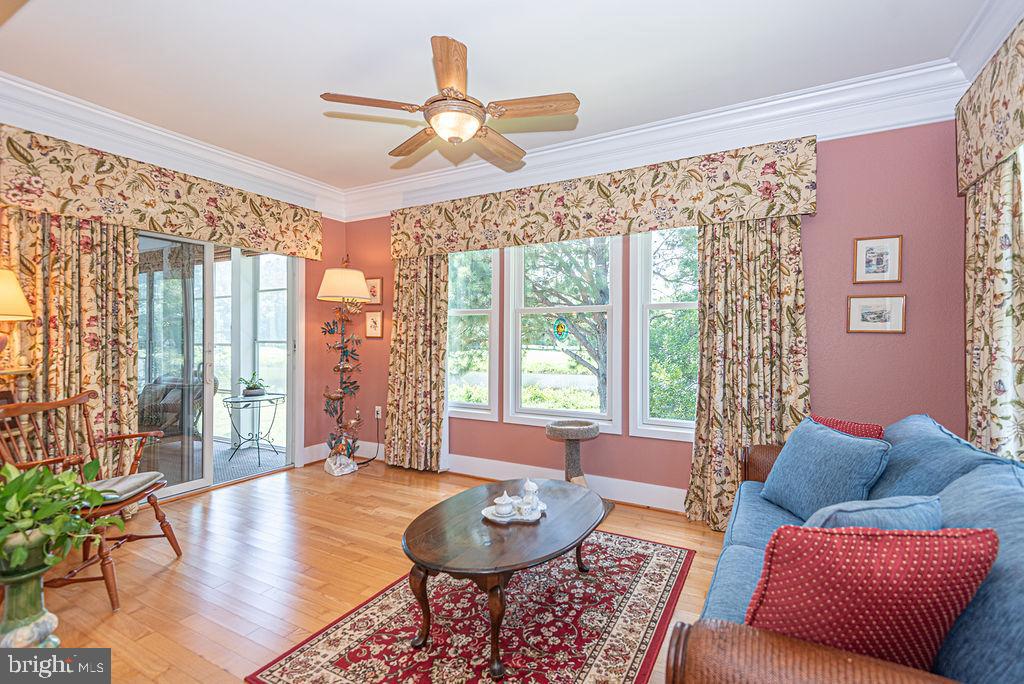 GLEN RIDDLE - Residential