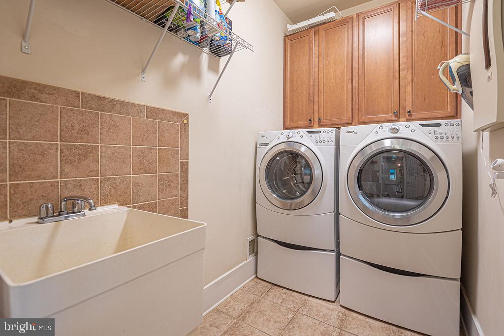 GLEN RIDDLE - Residential