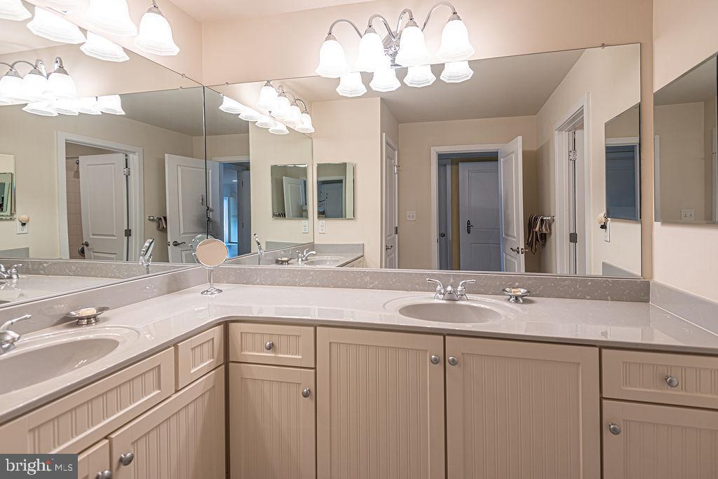 GLEN RIDDLE - Residential