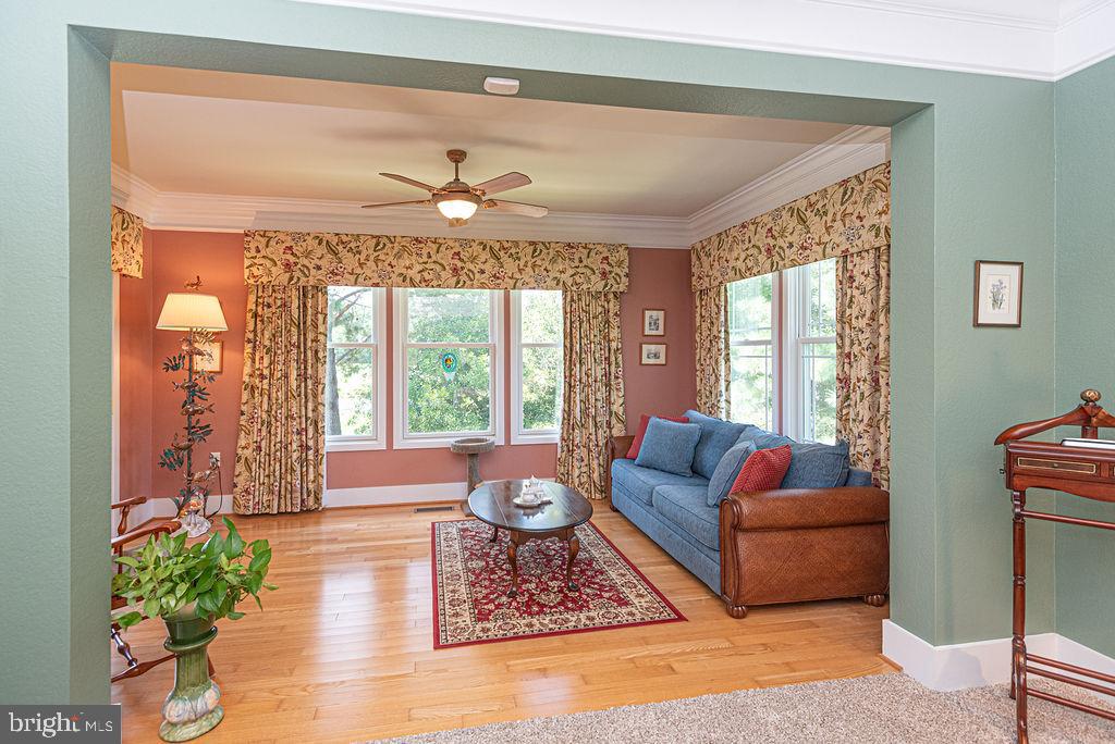 GLEN RIDDLE - Residential