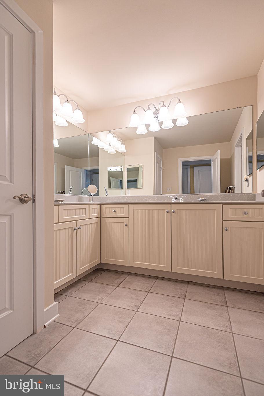 GLEN RIDDLE - Residential