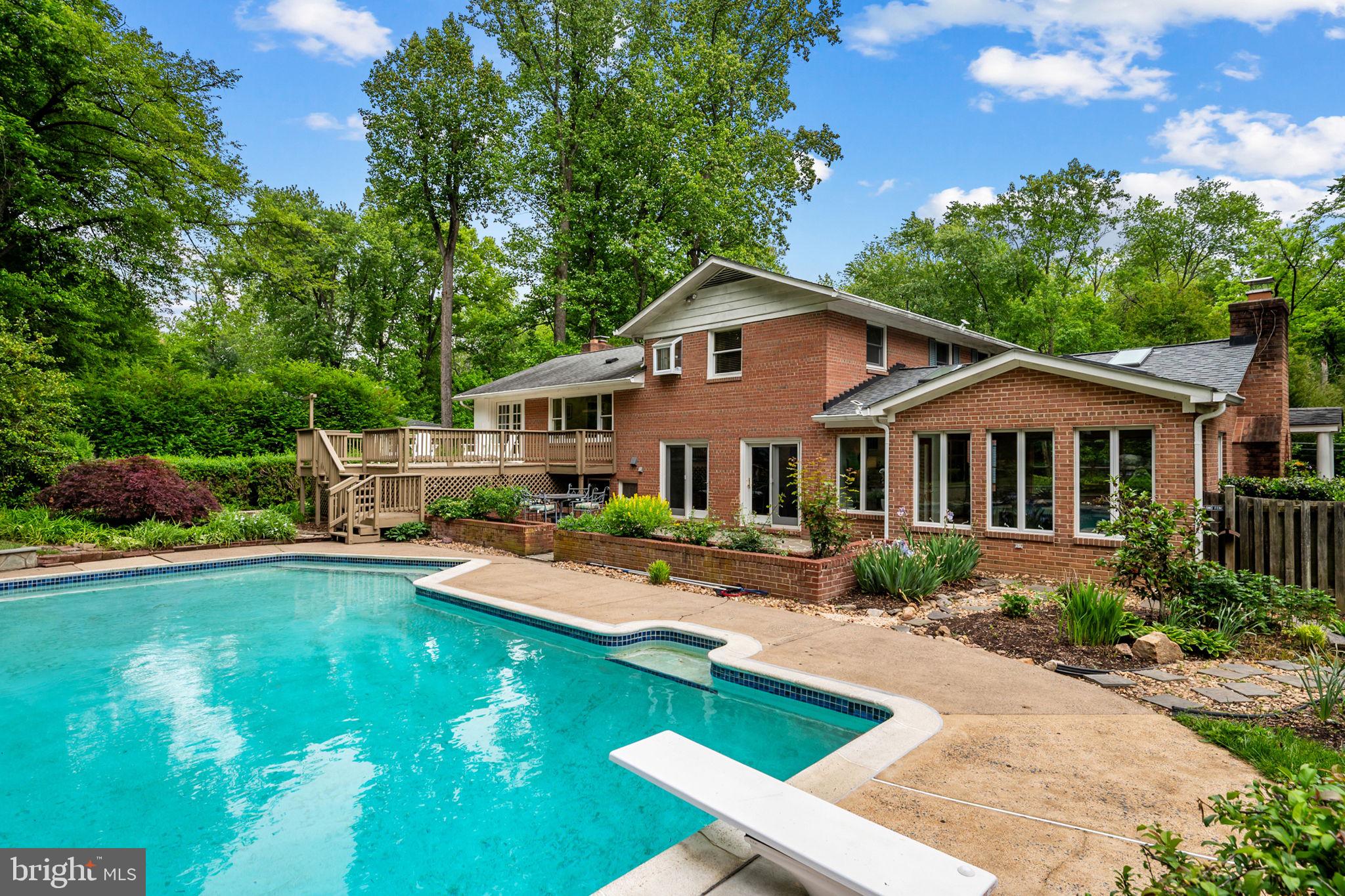 BROOK HILLS ESTATE - Residential