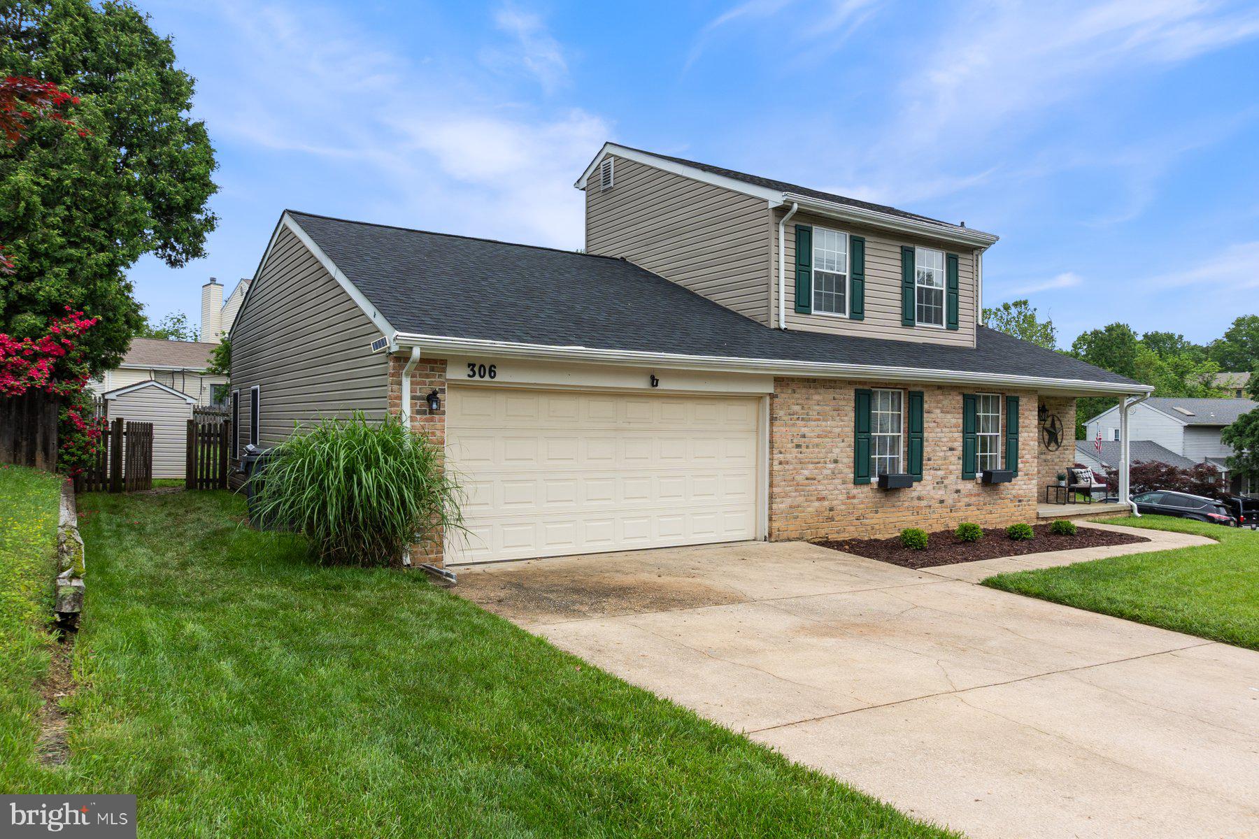 306 BARCLAY COURT