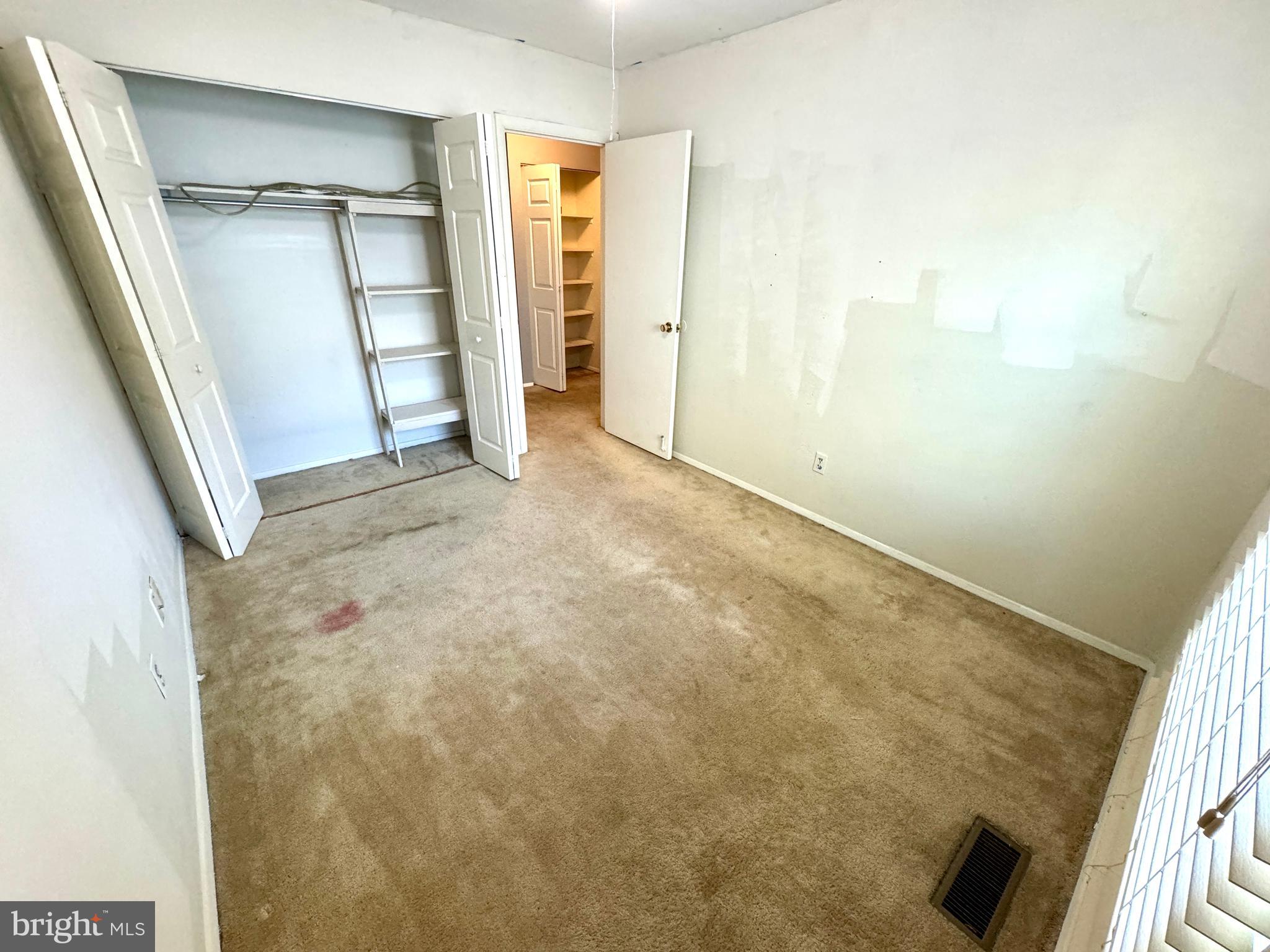 BROOKSHIRE - Residential