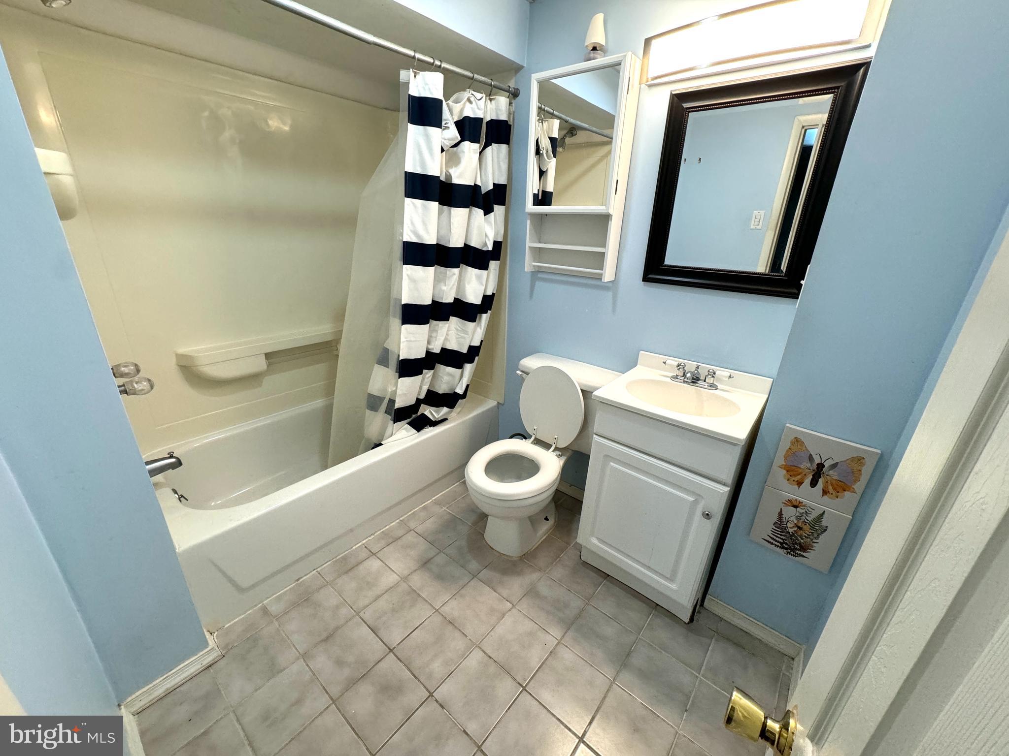 BROOKSHIRE - Residential