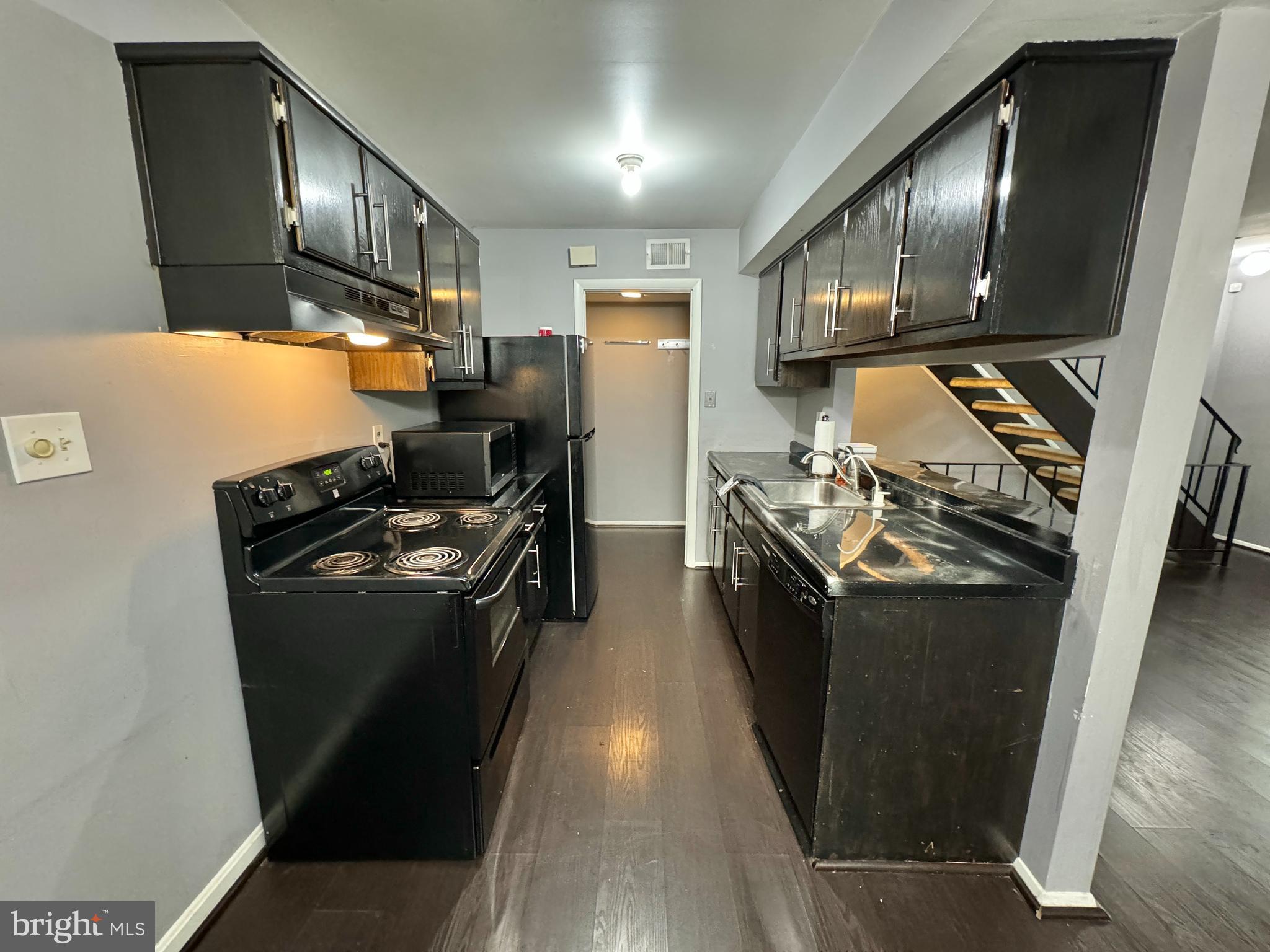 BROOKSHIRE - Residential