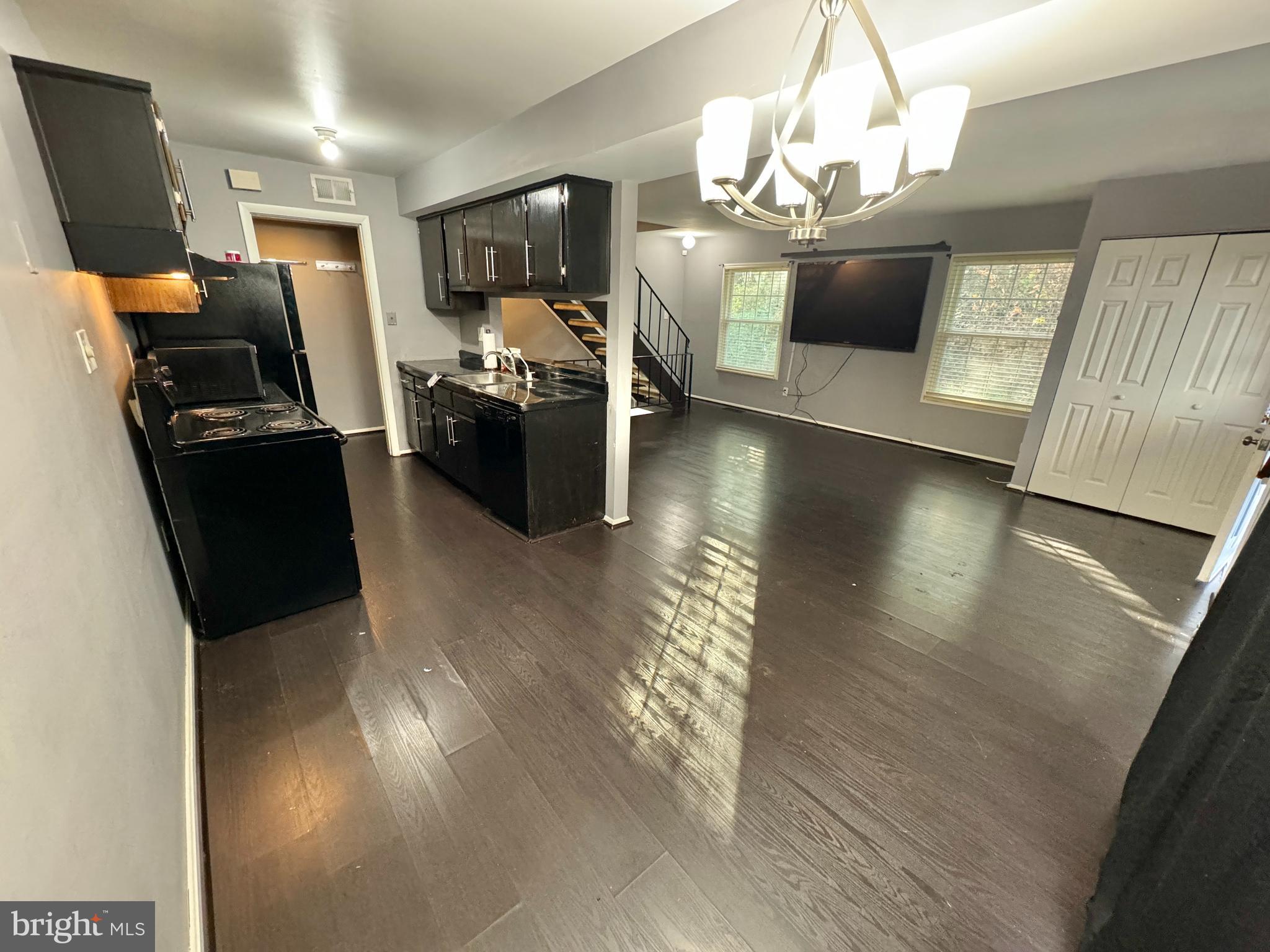 BROOKSHIRE - Residential