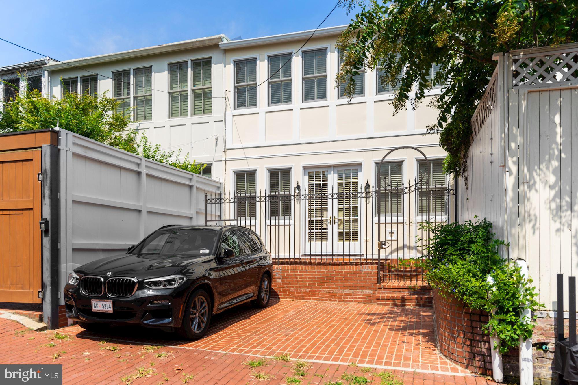 GEORGETOWN - Residential