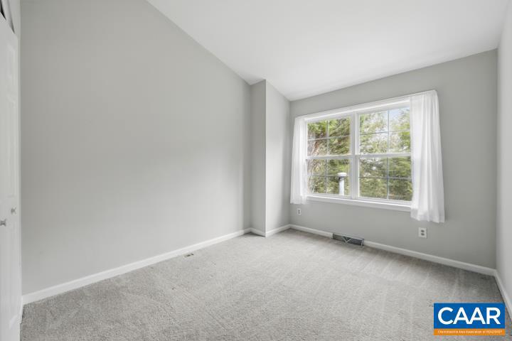 FOREST LAKES - Residential