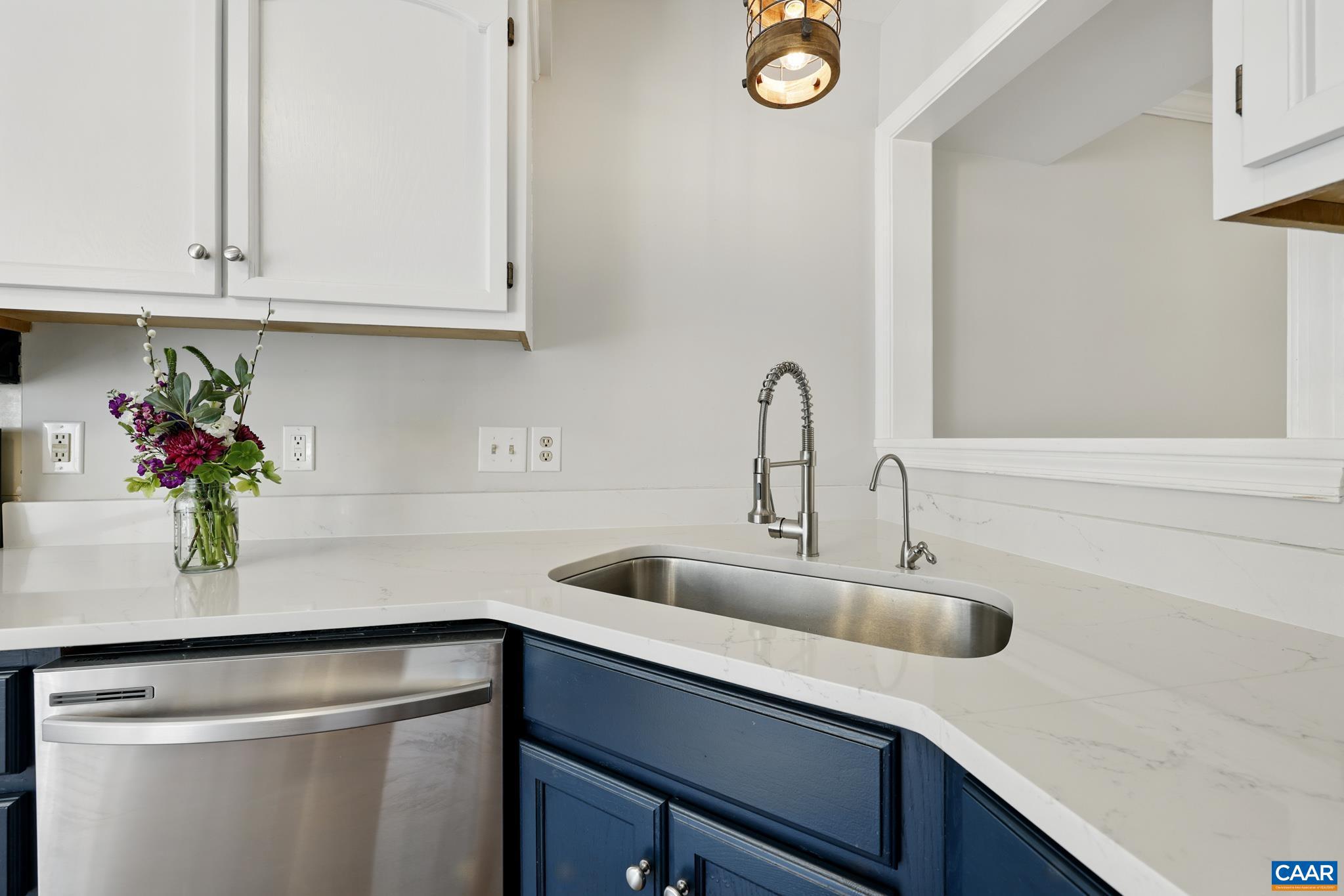 FOREST LAKES - Residential