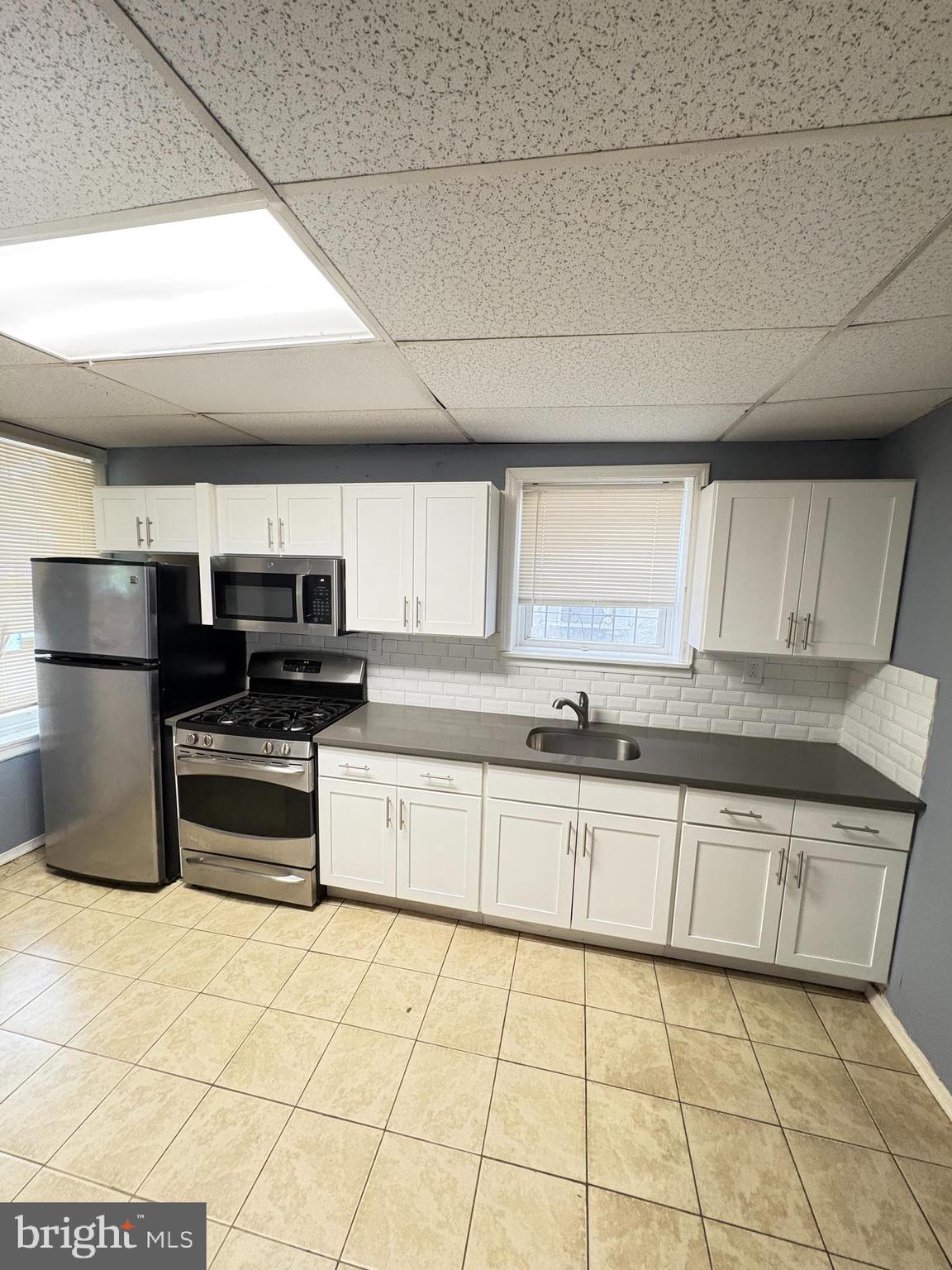 PHILADELPHIA (WEST) - Residential