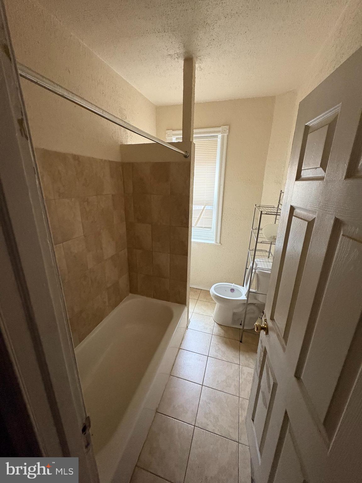 PHILADELPHIA (WEST) - Residential