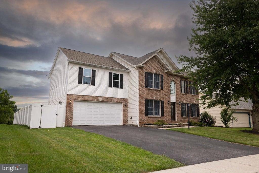 Photo of 446 Old Farm Road, PALMYRA, PA 17078 (MLS # PALN2027990)