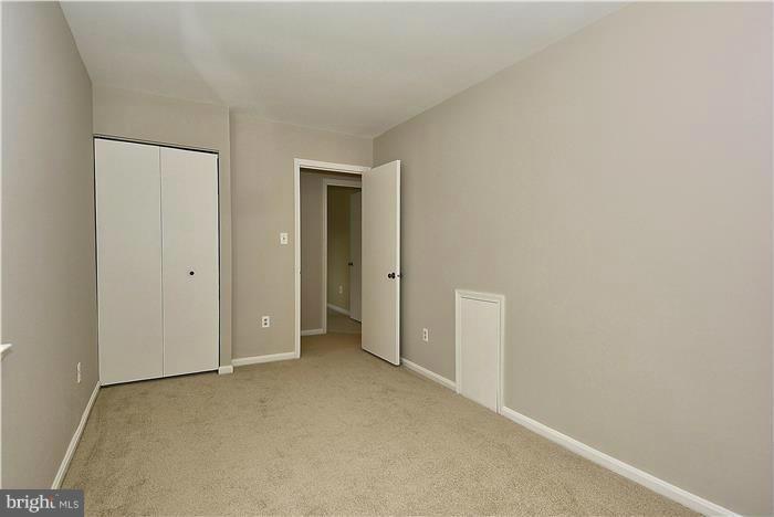 GLENBROOKE WOODS - Residential