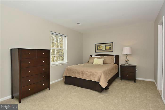 GLENBROOKE WOODS - Residential