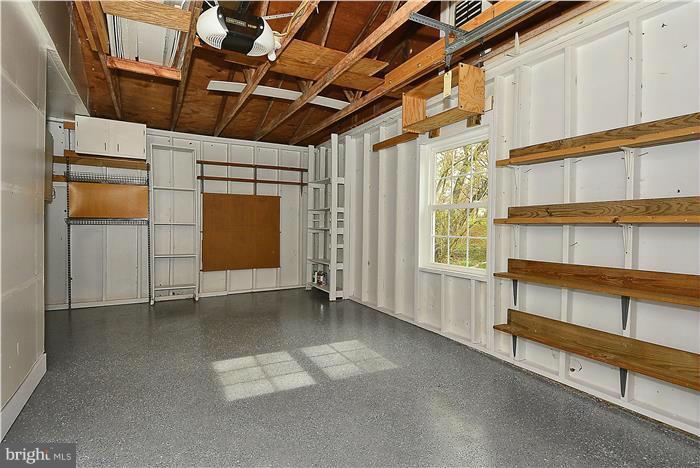 GLENBROOKE WOODS - Residential