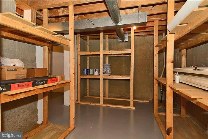 GLENBROOKE WOODS - Residential