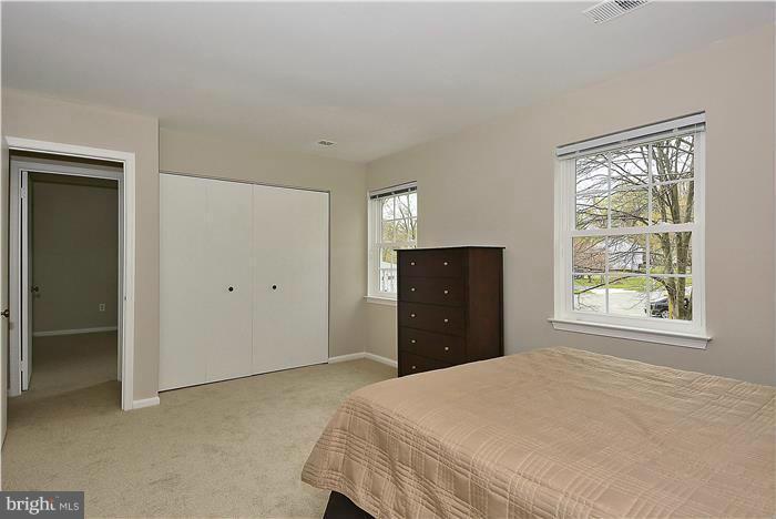 GLENBROOKE WOODS - Residential