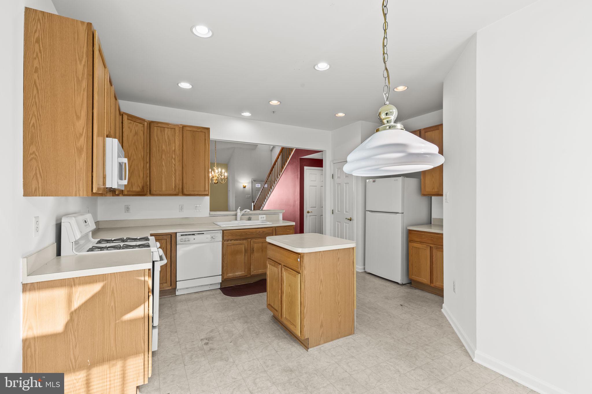 2004 GOLDEN MORNING DRIVE 30