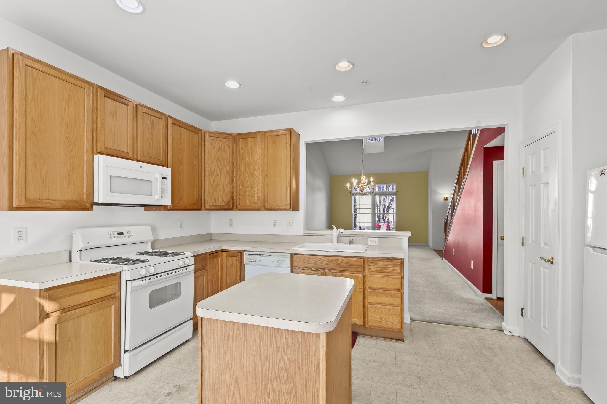 2004 GOLDEN MORNING DRIVE 30