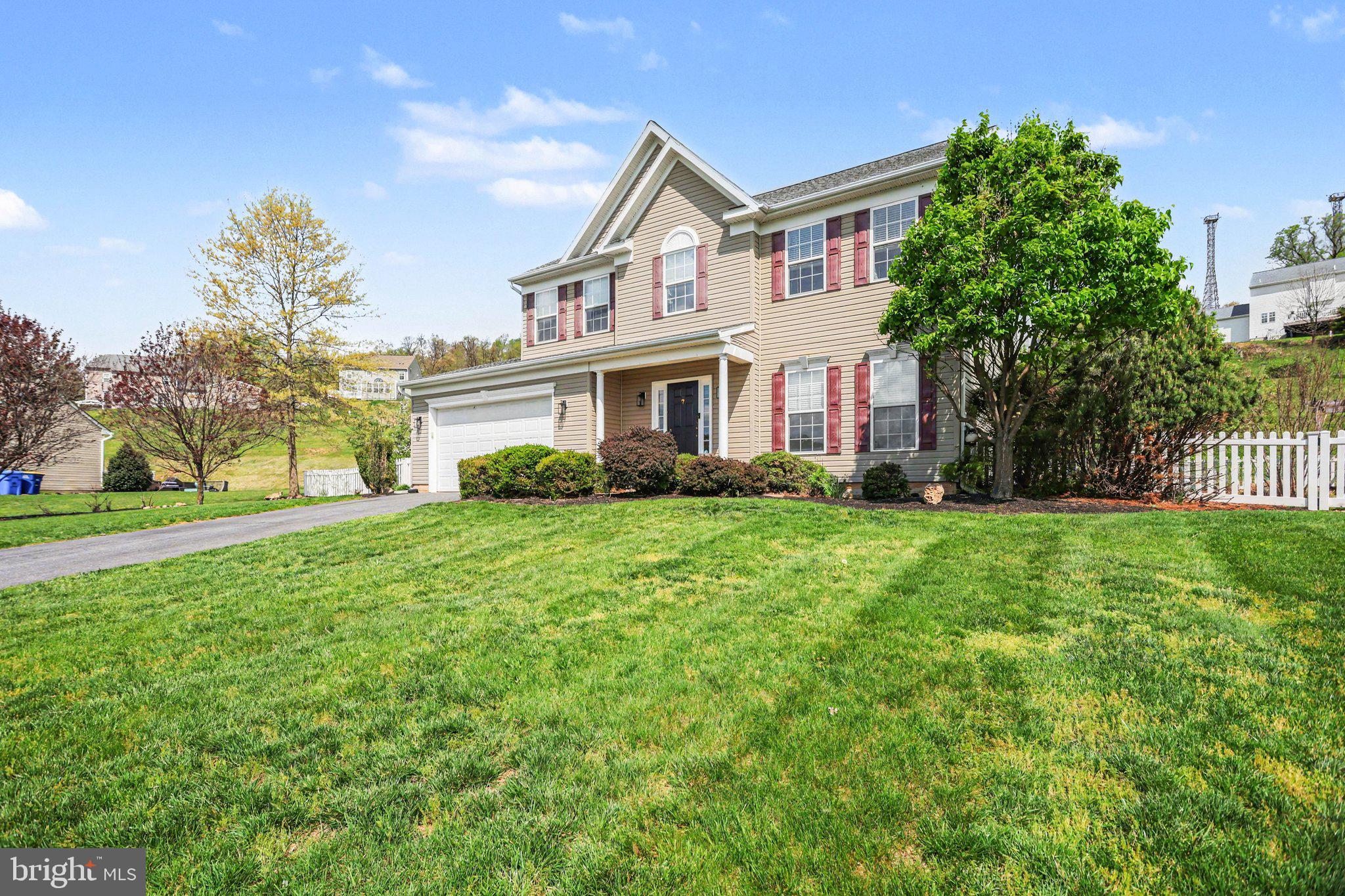 BRIARCLIFF - Residential