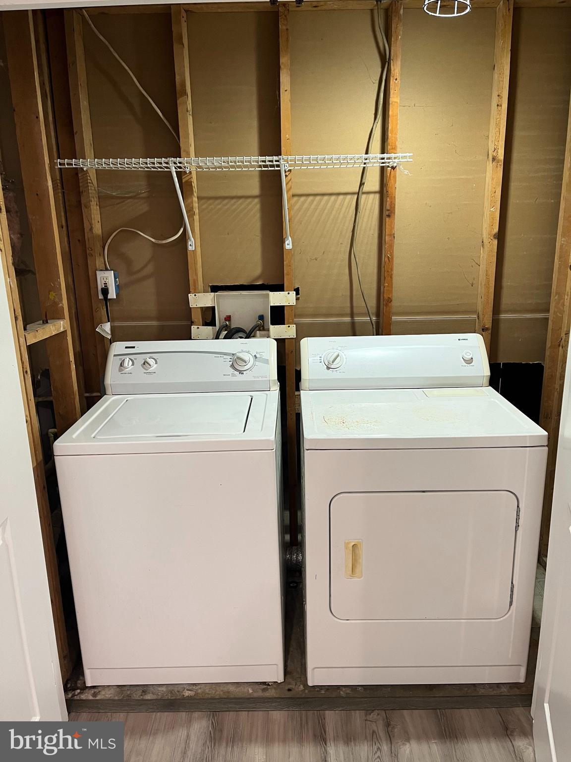 SURRATTS GARDENS - Residential Lease